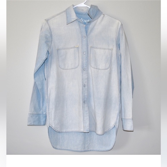 Madewell Blue Light Wash Coastal Grunge Chambray Denim Button Down Shirt Size XS - Picture 2 of 10